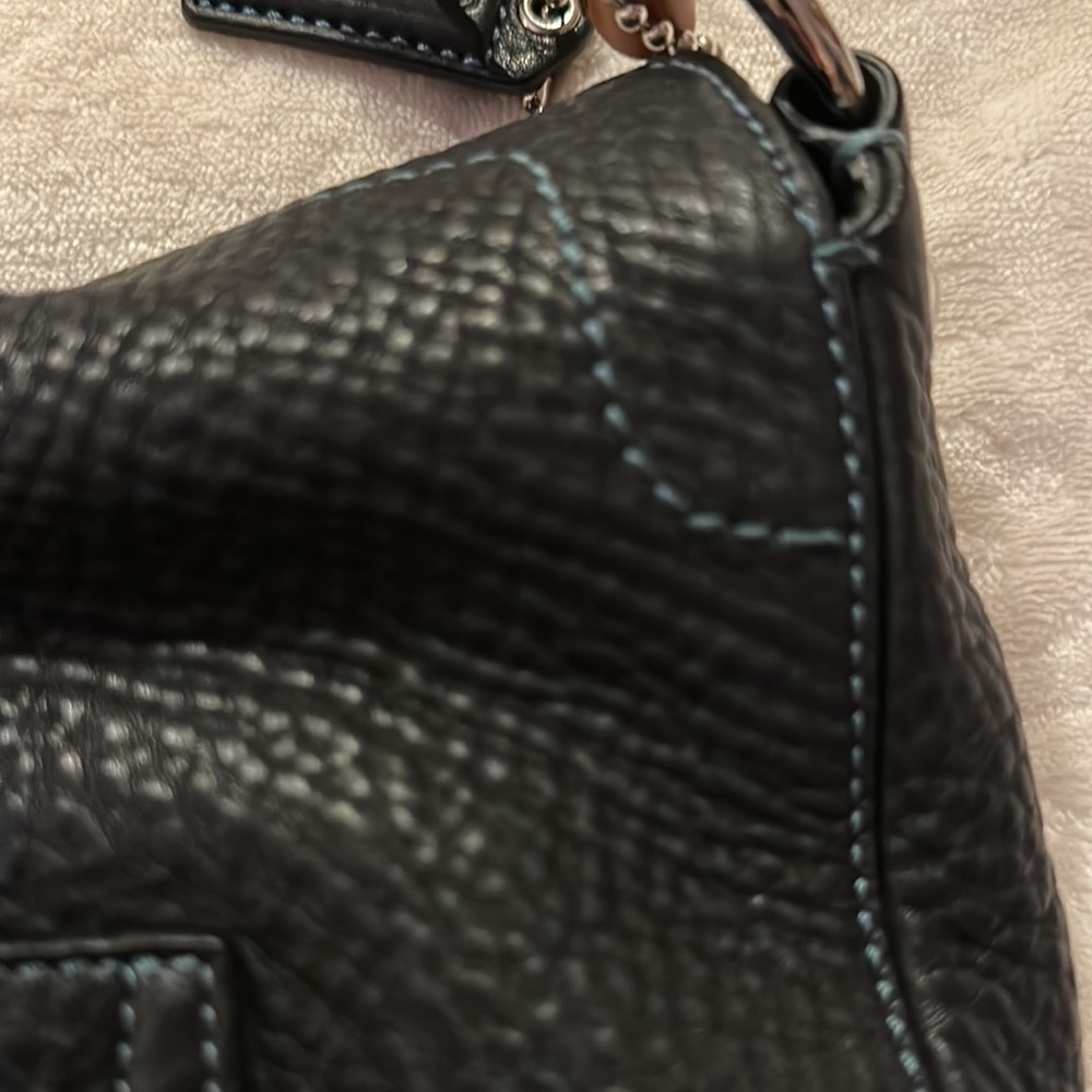 Coach black pebbled leather shoulder handbag - Picture 8 of 12